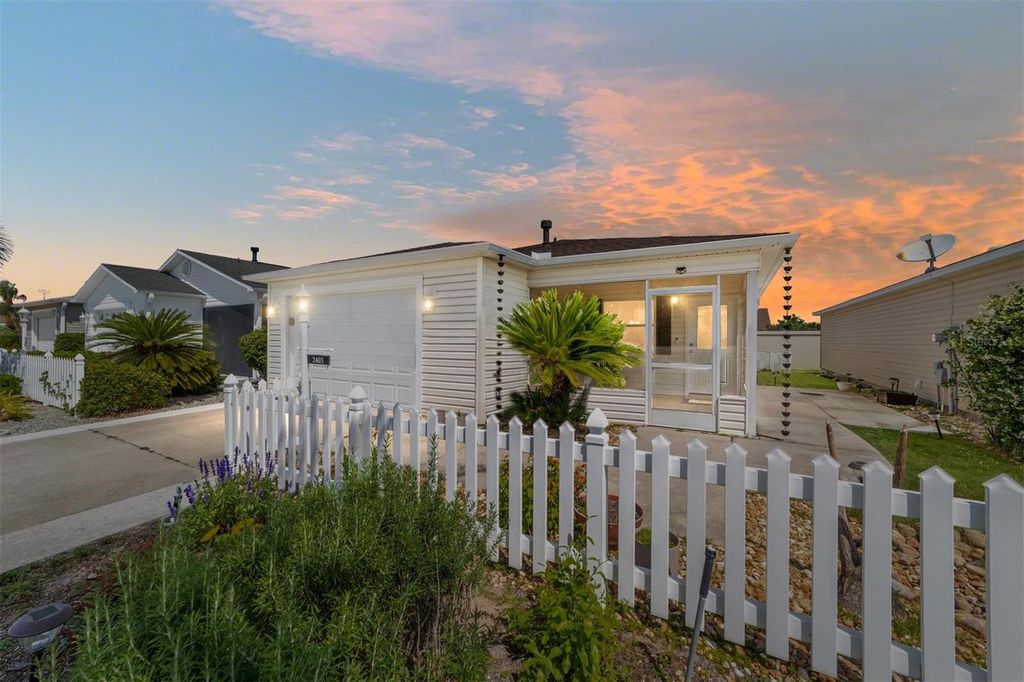 Image 1 of property listing at 2403 BATON PLACE, The Villages, FL 32162