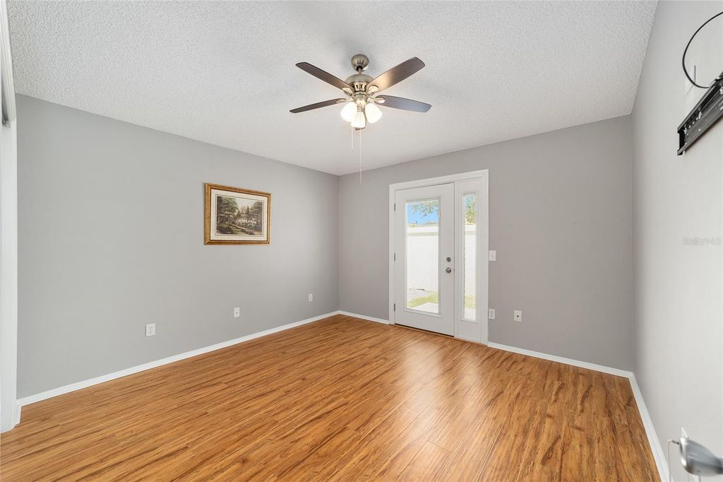 Image 14 of property listing at 2403 BATON PLACE, The Villages, FL 32162