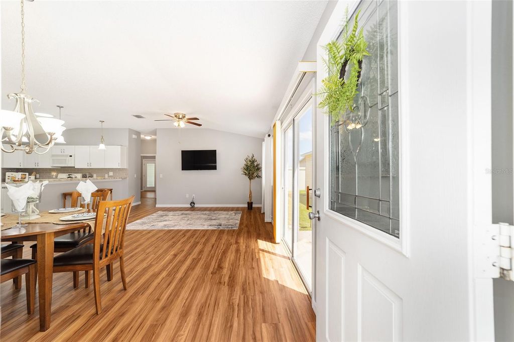 Image 4 of property listing at 2403 BATON PLACE, The Villages, FL 32162