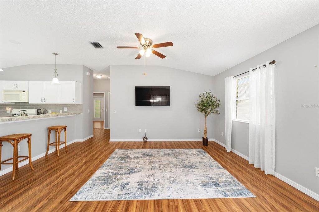 Image 6 of property listing at 2403 BATON PLACE, The Villages, FL 32162