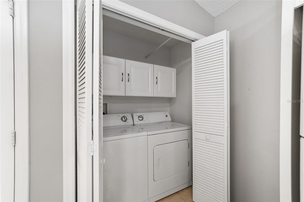 Image 9 of property listing at 2403 BATON PLACE, The Villages, FL 32162