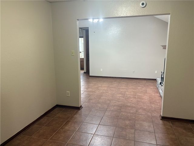 6013 Beardmore Dr, Corpus Christi, TX 78415