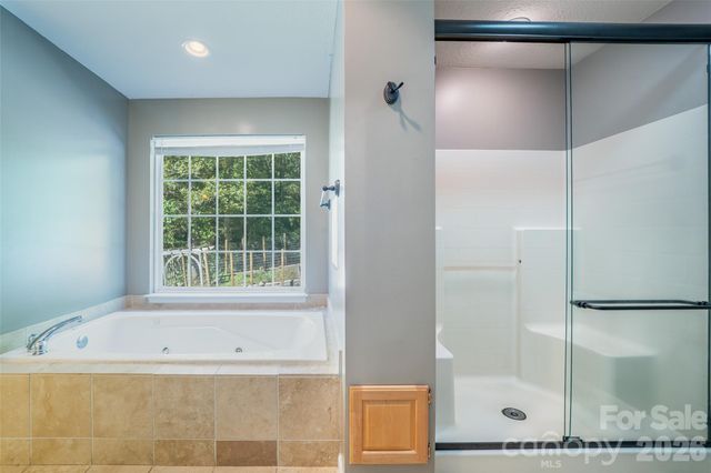 151 Willard Lane, Hendersonville, NC 28792