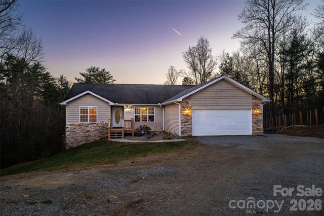 151 Willard Lane, Hendersonville, NC 28792