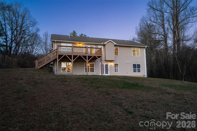 151 Willard Lane, Hendersonville, NC 28792