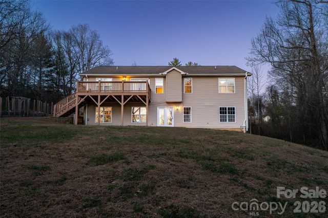 151 Willard Lane, Hendersonville, NC 28792