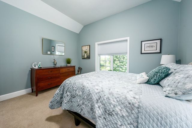 91 Acadia Dr, Barnstable, MA 02648