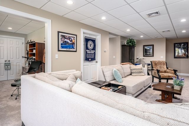 91 Acadia Dr, Barnstable, MA 02648