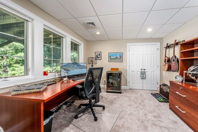 91 Acadia Dr, Barnstable, MA 02648