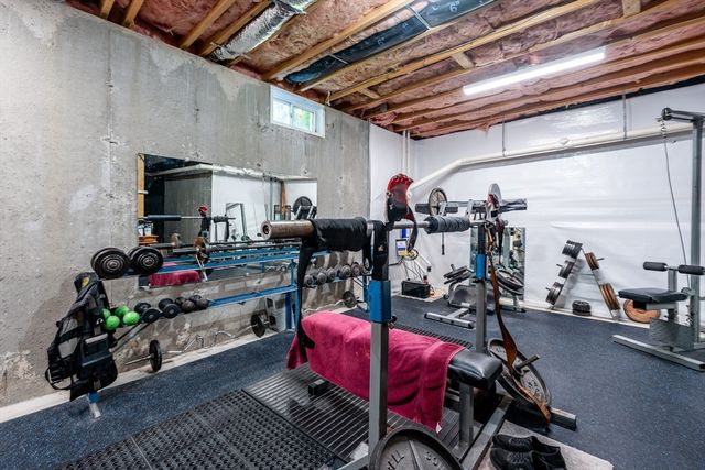 91 Acadia Dr, Barnstable, MA 02648