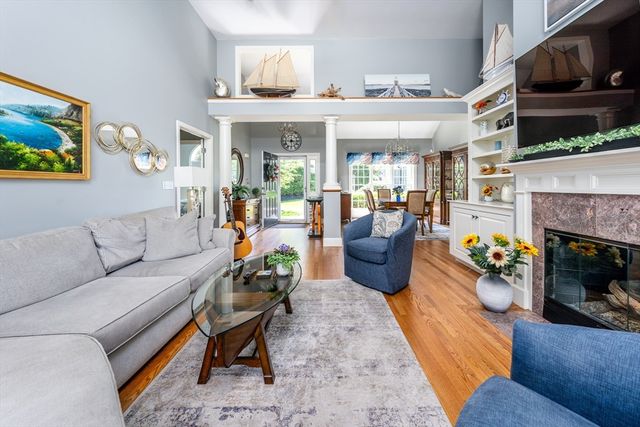 91 Acadia Dr, Barnstable, MA 02648