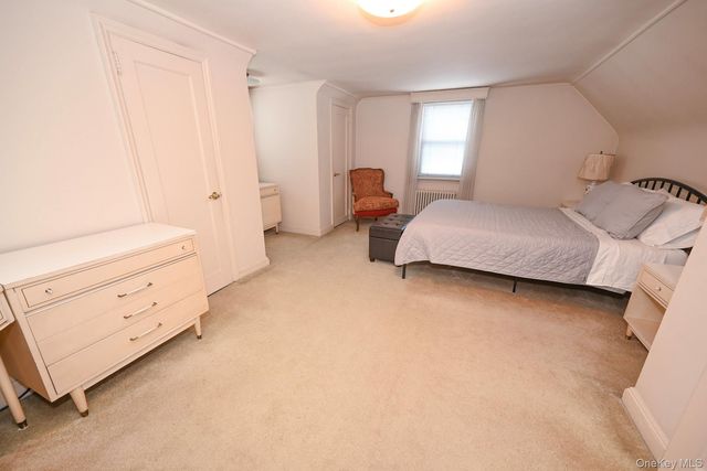1102 Phoebe Street, Franklin Square, NY 11010