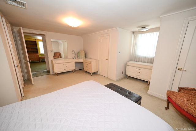 1102 Phoebe Street, Franklin Square, NY 11010
