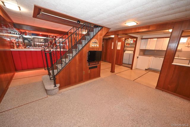 1102 Phoebe Street, Franklin Square, NY 11010