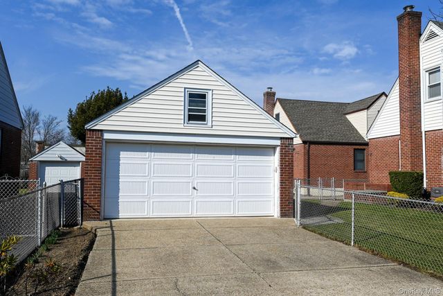 1102 Phoebe Street, Franklin Square, NY 11010