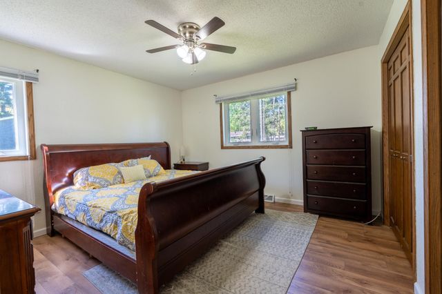 2855 Ivy Street S, Cambridge, MN 55008
