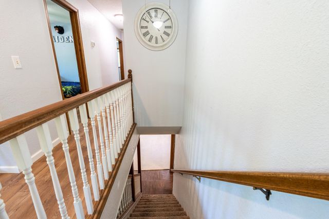 2855 Ivy Street S, Cambridge, MN 55008