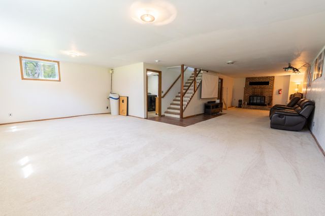 2855 Ivy Street S, Cambridge, MN 55008