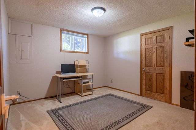 2855 Ivy Street S, Cambridge, MN 55008