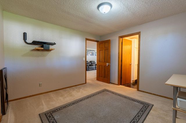 2855 Ivy Street S, Cambridge, MN 55008