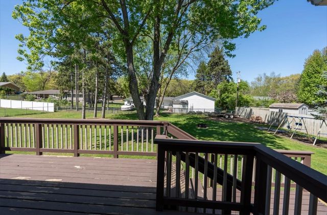 2855 Ivy Street S, Cambridge, MN 55008