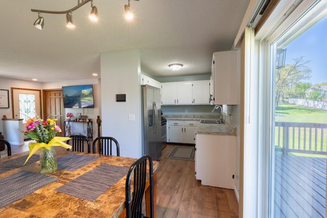 2855 Ivy Street S, Cambridge, MN 55008