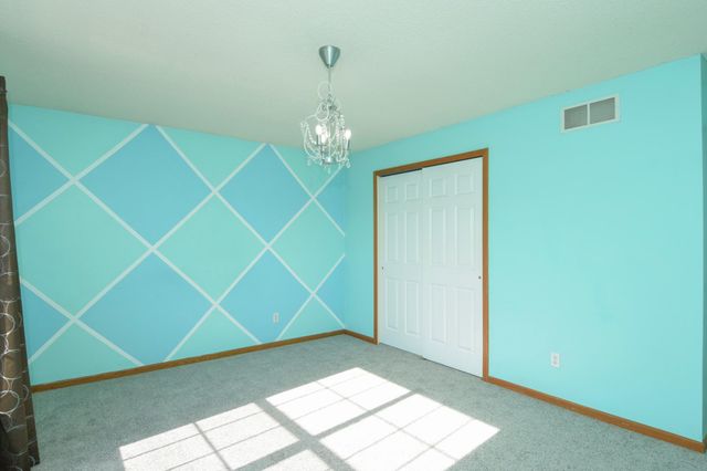 7559 Derby Lane, Shakopee, MN 55379