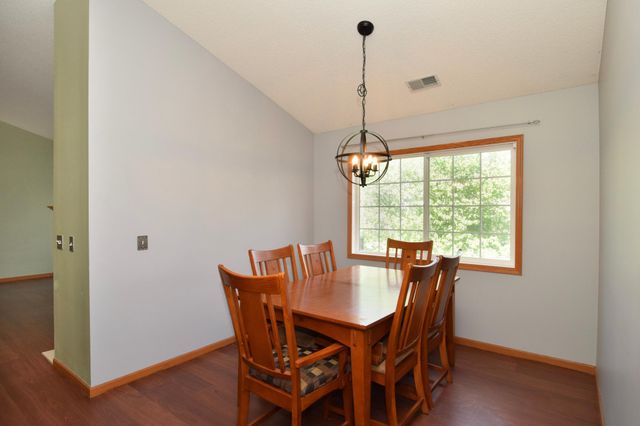 7559 Derby Lane, Shakopee, MN 55379