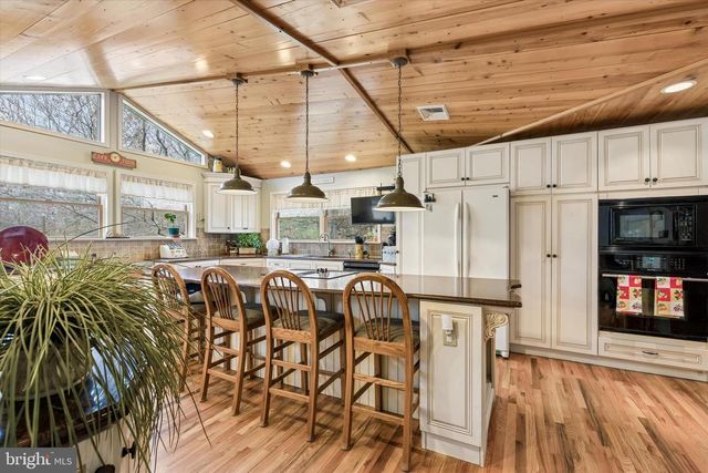 1240 STUMP RD, North Wales, PA 19454