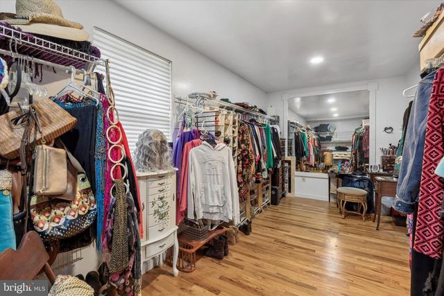 1240 STUMP RD, North Wales, PA 19454