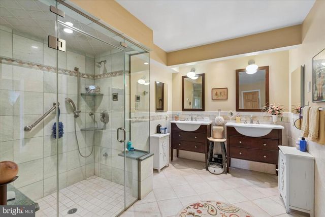 1240 STUMP RD, North Wales, PA 19454