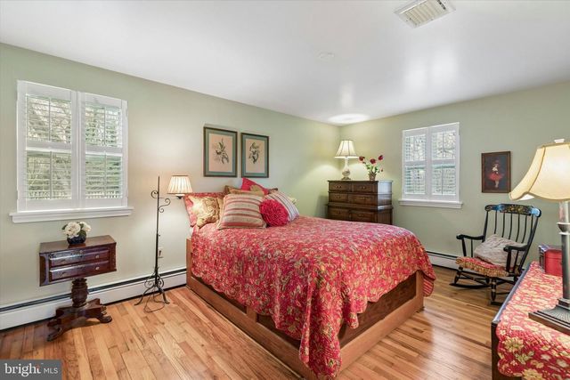 1240 STUMP RD, North Wales, PA 19454