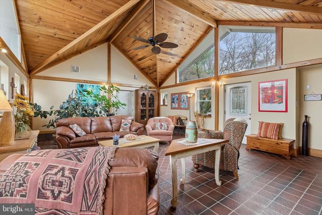 1240 STUMP RD, North Wales, PA 19454