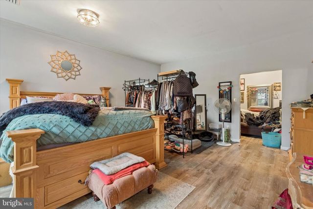 1240 STUMP RD, North Wales, PA 19454