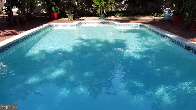 1240 STUMP RD, North Wales, PA 19454