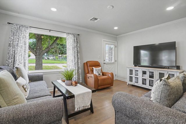 818 Terrace Drive, Sapulpa, OK 74066