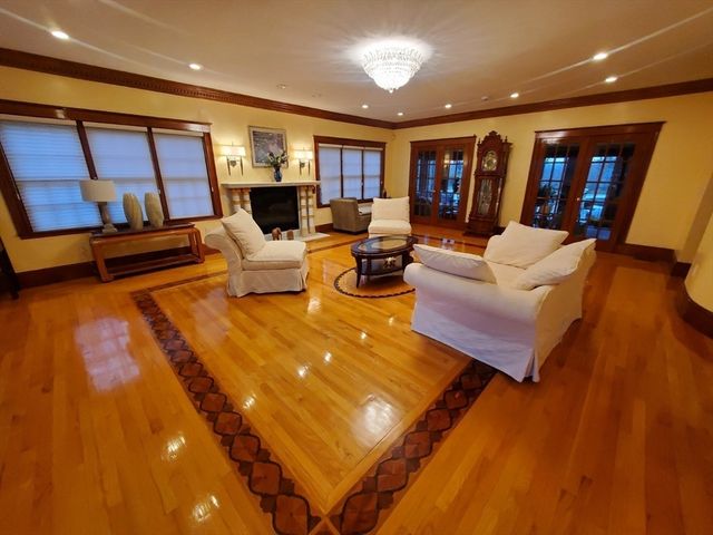 72 Charlemont Street, Newton, MA 02461