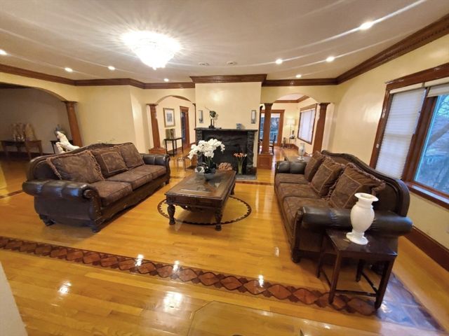 72 Charlemont Street, Newton, MA 02461