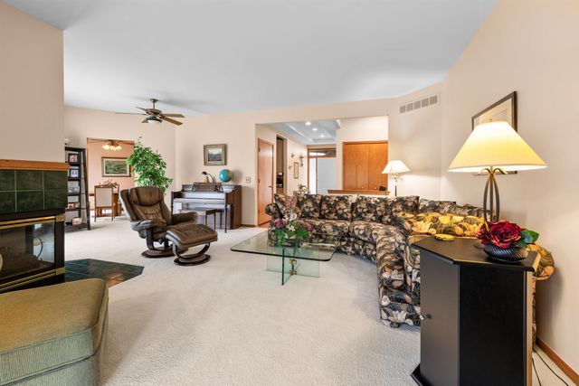 43540 Inglenook Court, Sterling Heights, MI 48314