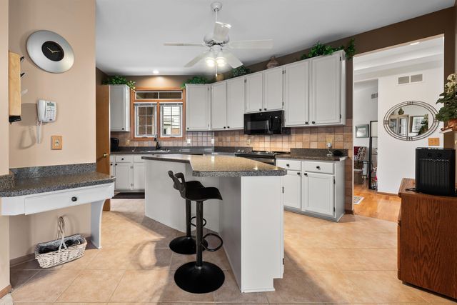 43540 Inglenook Court, Sterling Heights, MI 48314