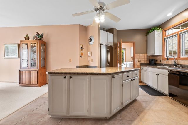 43540 Inglenook Court, Sterling Heights, MI 48314