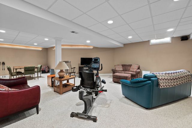 43540 Inglenook Court, Sterling Heights, MI 48314