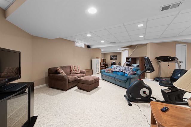 43540 Inglenook Court, Sterling Heights, MI 48314