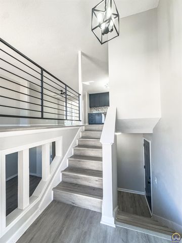 1701 Evergreen, Leavenworth, KS 66048