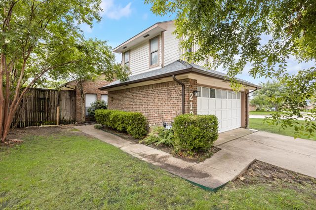 2100 Stradivarius Lane, Carrollton, TX 75007