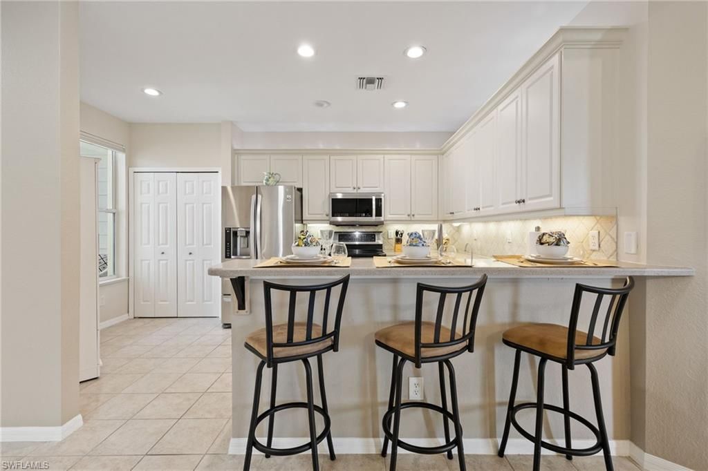 4342 Avian AVE, FORT MYERS, FL 33916 — exterior