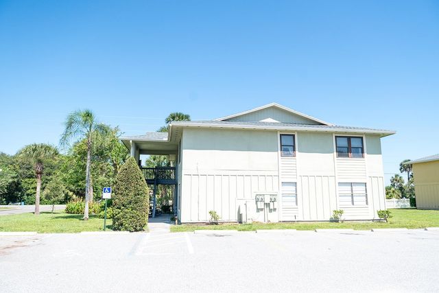 7 Clipper Ct, St Augustine, FL 32080