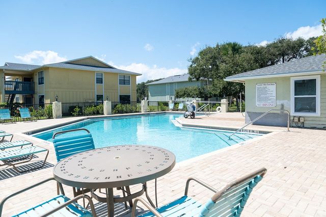 7 Clipper Ct, St Augustine, FL 32080