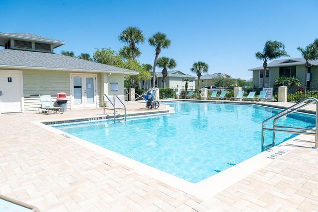 7 Clipper Ct, St Augustine, FL 32080