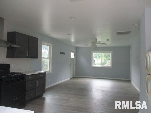 3128 W HUMBOLDT Street, Peoria, IL 61605